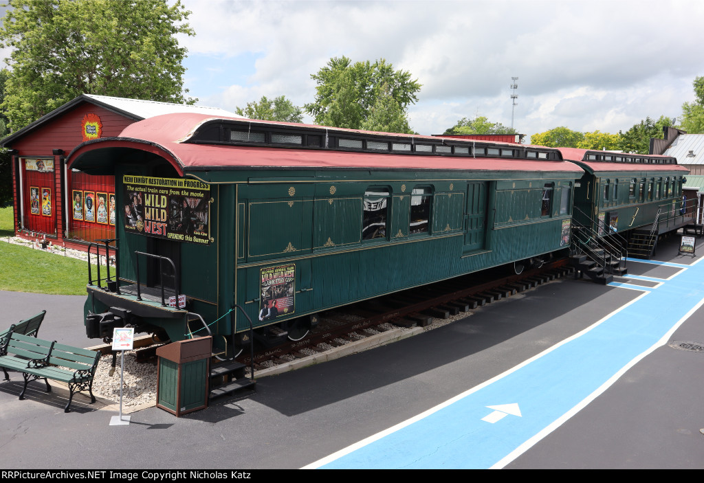 Prop Passenger Cars from "Wild Wild West" (1999)